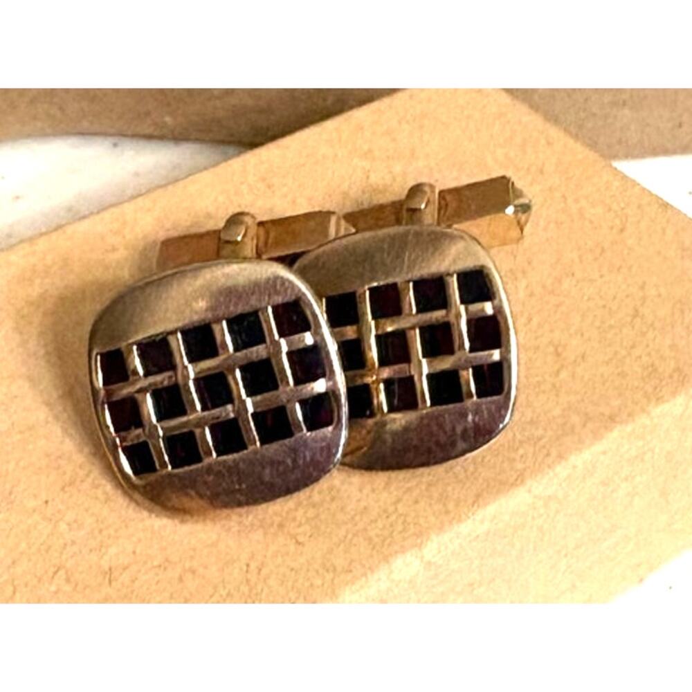 Vintage Swank Mid Century Grid Pattern Cufflinks Ruby Red Stones And Gold Tone